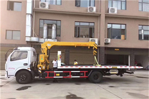 安达附近汽车轮胎更换